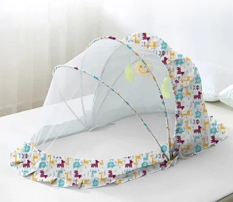 Rrjetë mbrojtëse nga insektet R2MIK, me detaje me kafshë